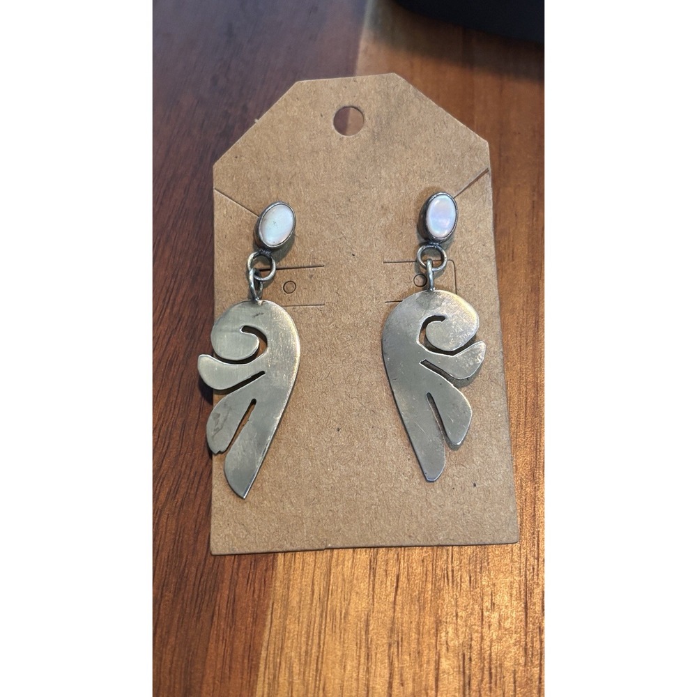 Vintage Sterling Silver Mother Of Pearl Earrings